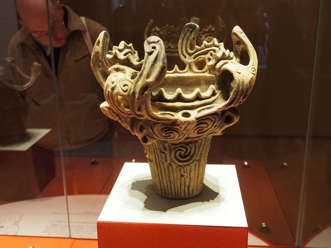 日本の縄文式土器もありました。<br />日本コーナーもあって嬉しいです。