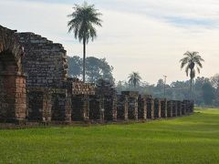今の私の記憶には、滝壺に落ちて行くという映像のみが残っている程度で.....。

訪れる前にその映画を鑑賞するのと、しないのとではこのトリニダー遺跡を
見る目や印象が大分違ってくると思います....。

ざ...残念!
自分の勉強不足を悔やむのみ。