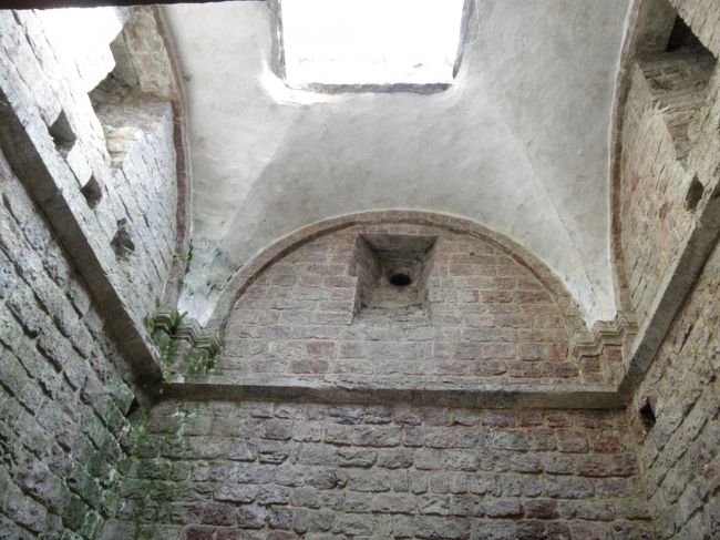 　中から見る屋根はこんな感じ。