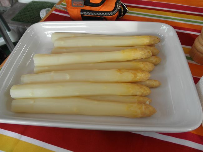 　白アスパラもデカくてうまいし。<br />　日本で食べたら結構お値段はりまっせ。<br /><br />　お世話になりっぱなしでした。ありがとうございました。