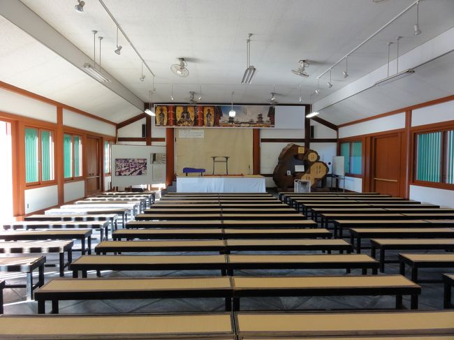 当初は　「藤原京（飛鳥）」　に造営が開始されました。<br /><br /><br />写真は　「東僧坊（休憩所）」　です。