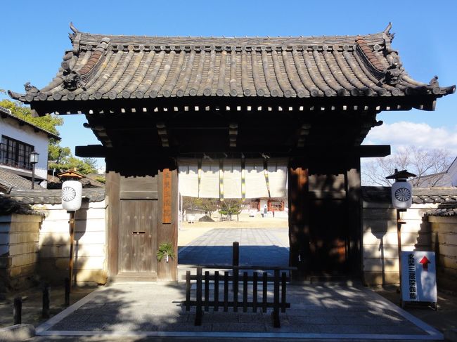 隣接している　「玄奘三蔵院伽藍」　へ向かいます。<br /><br /><br />おそらく、「薬師寺」　の一部と思われます。