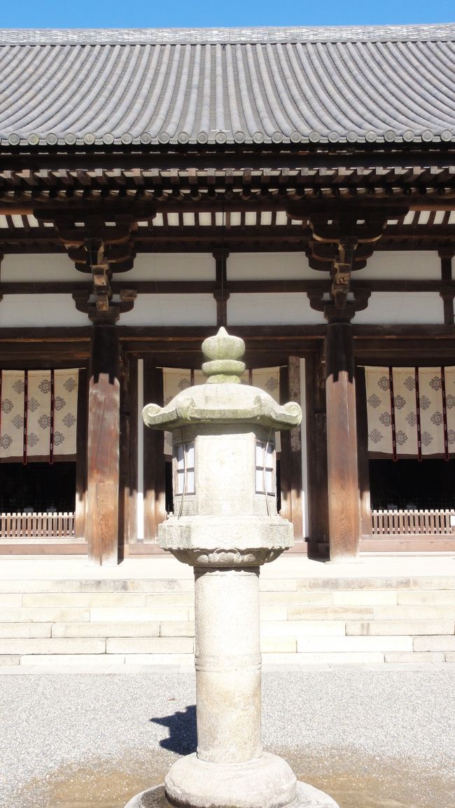 「乾漆盧舎那仏坐像（金堂安置）」<br /><br /><br />「木心乾漆千手観音立像（金堂安置）」<br /><br /><br />「木心乾漆薬師如来立像（金堂安置）」<br /><br /><br />「木造梵天・帝釈天立像（所在金堂）」<br /><br /><br />「木造四天王立像（所在金堂）」<br /><br /><br />の　「国宝」　が安置されてます。<br />