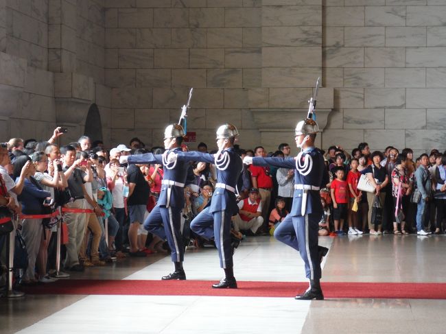 何度観ても感動しますね〜(≧▽≦)ノ<br />厳かでとても清々しい気持ちになりました。