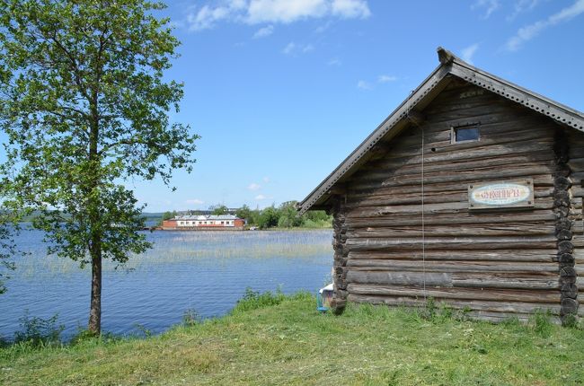 ロシアの世界遺産No.９ : オネガ湖に浮かぶキジー島の木造教会建築群