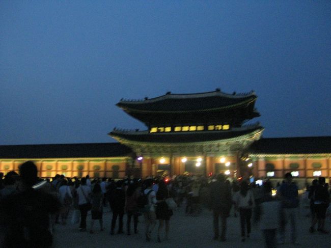 なんか、気温は高いのに、気分は初詣。