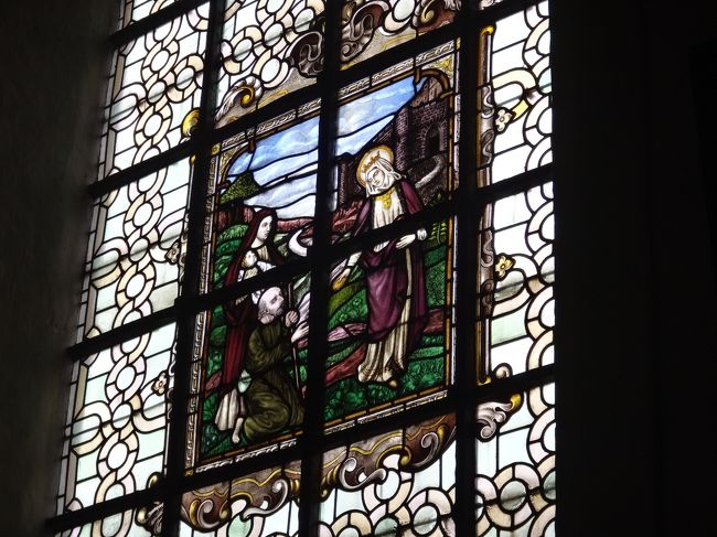 このステンドグラスは、・・・。<br />よく分かりませんでした。