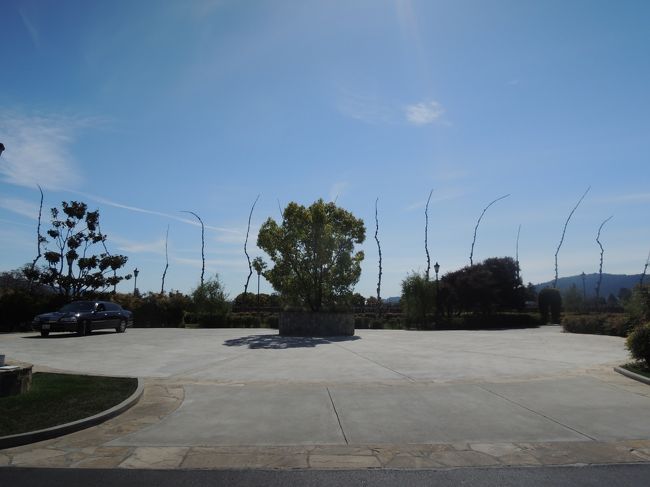 二軒目のワイナリーはPEJU。ワイナリーはひとつひとつがゆったりと建てられていて、建物を見るだけで、ほぅーって溜息出ちゃう。