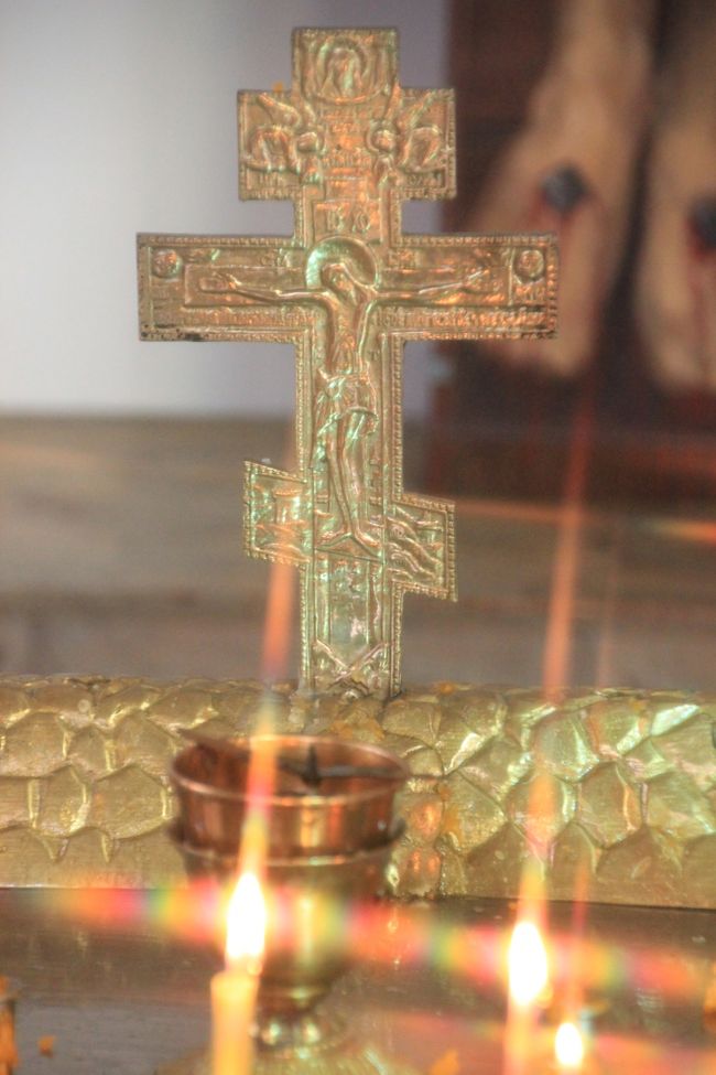 十字架のあるろうそく立て