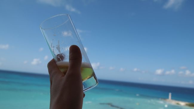 部屋に戻ってきてまたまたビール！<br />夕飯までのんびり過ごしました。