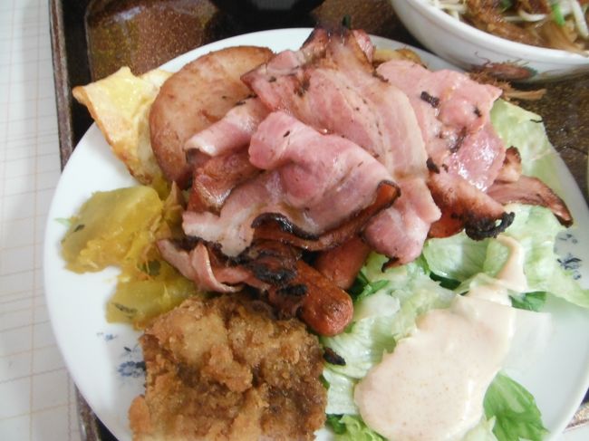 メガ・・・メガ盛りの「ポーク玉子」