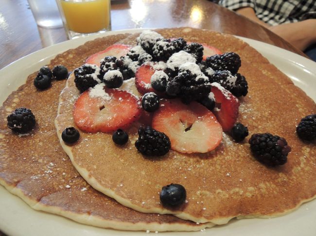 サウサリートでブランチ、パンケーキをいただきました。