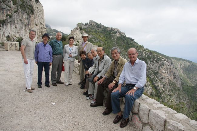 同行メンバーとガイド（フランスの友人）、ドライバー