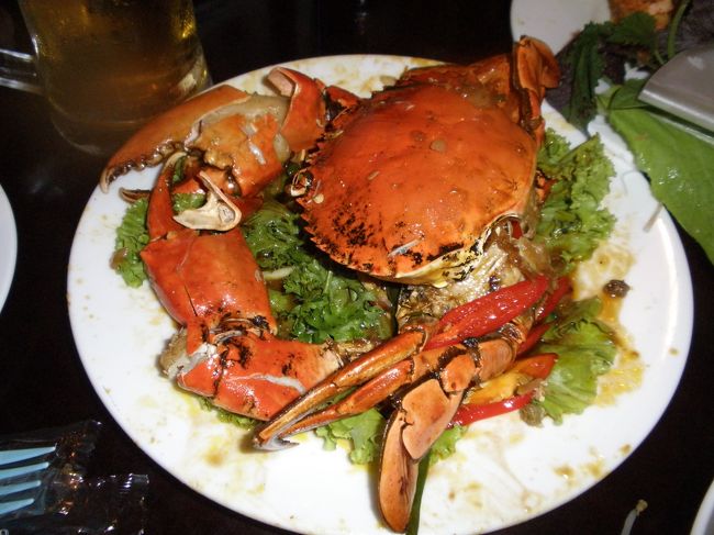 カニのタマリンドソース<br /><br />東南アジアに行くといつも食べるのを楽しみにしているマングローブ蟹<br />日本ではフレッシュはなかなか食べられません！<br />日本の蟹と違って身がぎっしり詰まって本当においしい！<br /><br /><br />