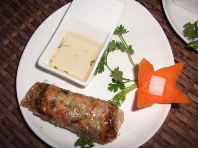 これが完成品！<br />中身は春雨、ひき肉、キノコ、卵などです。<br />みんなで美味しく頂きました。<br />