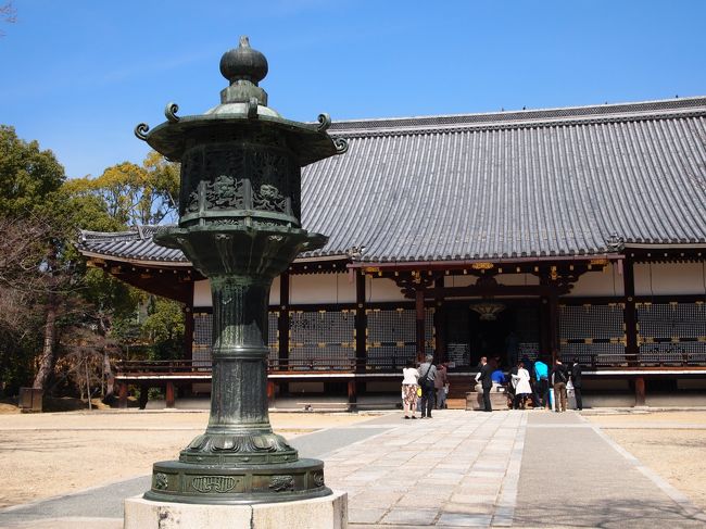 こちらの金堂も特別拝観。