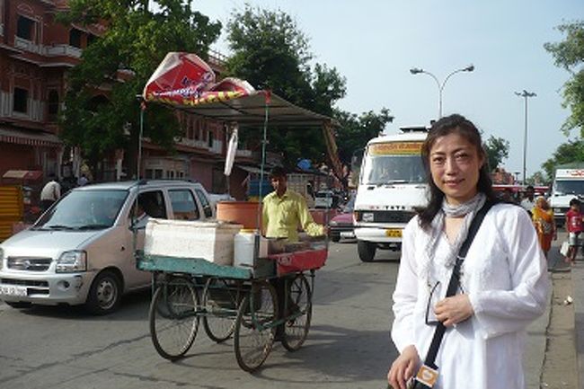 シティパレス前、<br />