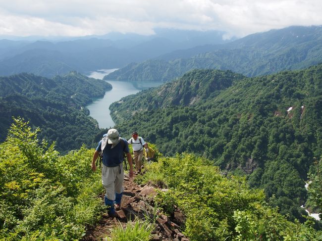 田子倉湖が疲れをいやしてくれた。