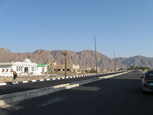 ヌエバアの港町