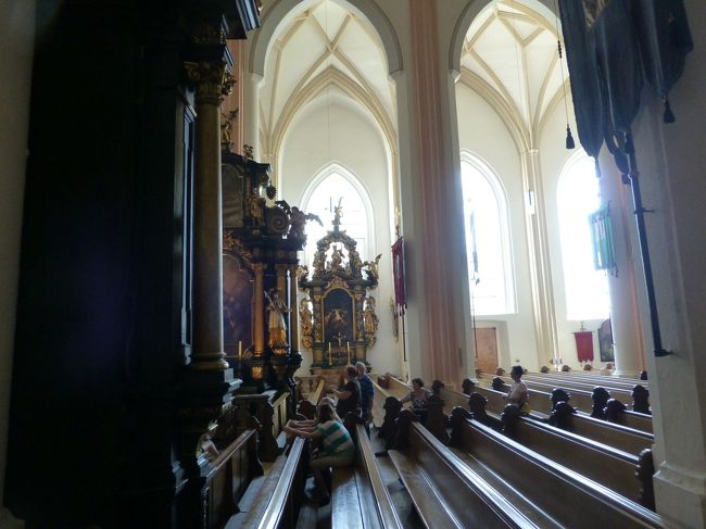 2:16:53<br />参列者の間をマリアが正面祭壇に向かって進んで行くシーン。<br />素晴らしいカメラアングルで捉えていました。<br /><br />＃行列聖歌〜マリア<br /><br />2013/06/19