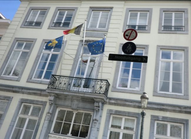 諸外国の公館や、　　