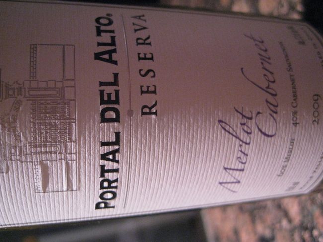 Vinho Chileno<br /><br />　安モンのボルドーを呑む位なら<br /><br />　　こちらの方がお得です