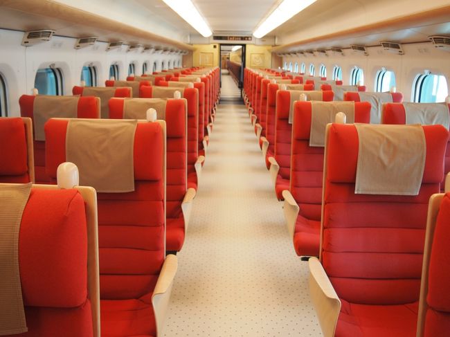 3号車。これもデザインが違う。