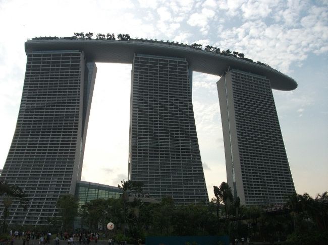 マリーナ・ベイ・サンズ