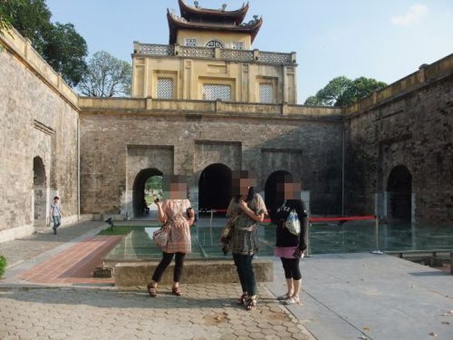 遺跡の発掘現場の他にはあまり見る所もない感じ。<br />外国人向けの観光地というよりベトナム人の社会科見学にうってつけ。<br /><br />