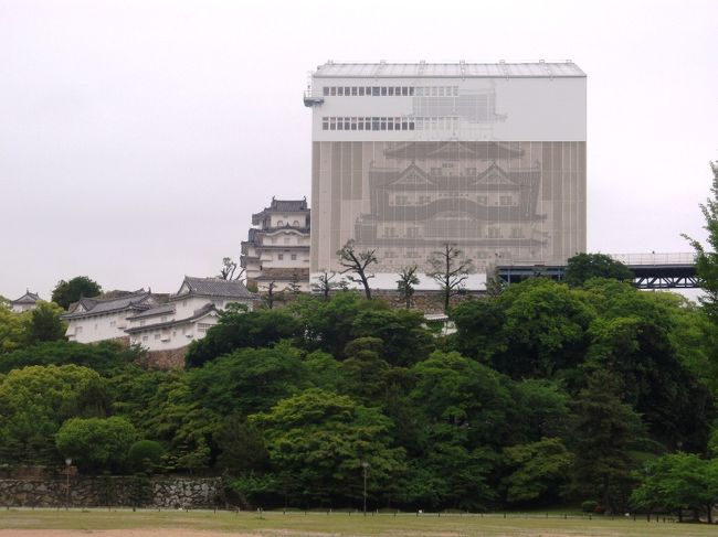 2011 改修中の姫路城と本物の現金4億円を警備無しで展示していた