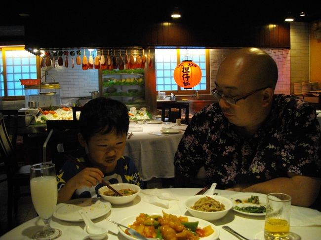 チビはまた、台湾焼きそば<br />台湾焼きそば、何で麺が伸びた感じなんだろうと<br />所かわれば何とやらですので、これはこれで結構いけますけど・・