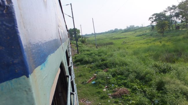 世界の車窓から。<br />ここでカメラを落としそうになった。<br />マジ焦！！！