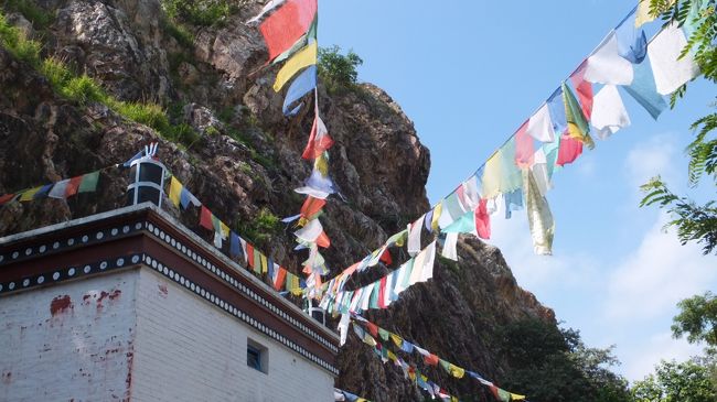 次は前正覚山へ。<br />ガイドのバイクの運転が<br />荒い荒い。