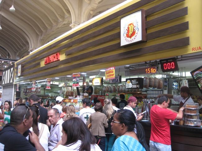 ２回には食堂がいっぱい