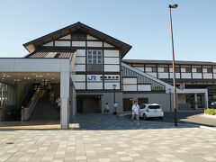 ●JR嵯峨嵐山駅

亀岡に移動する為に、JR嵯峨嵐山駅に来ました。
嵐山には、JR、京福、阪急と乗り入れています。