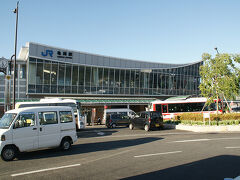 ●JR亀岡駅

亀岡の中心となる駅、JR亀岡駅。
京都のベッドタウンです。
この駅から、亀岡各地にバスが出ています。