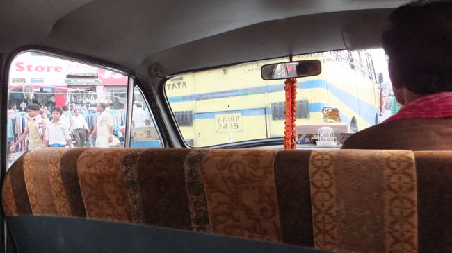 パトナは市街地から空港まで近いです。<br />バラナシは遠いので空路の場合はこっちから<br />入ったほうがいいかも。