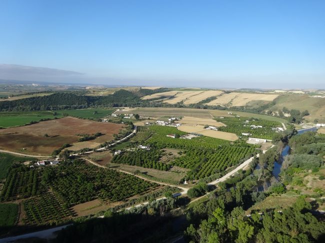 いつまででも見ていたいけど時間に限りあり・・<br />出発です( ; _ ; )/~~~。<br /><br />アルコス・デ・ラ・フロンテーラ間違いない選択でした。<br />来てよかった！