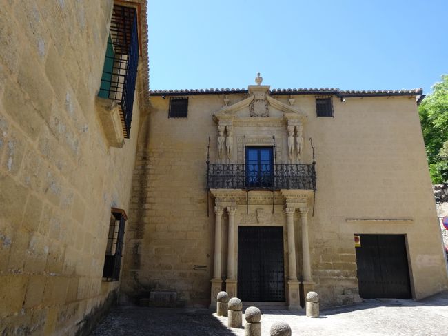 サルバティエラ公爵の宮殿。<br /><br />イスラム時代の建物のようです。