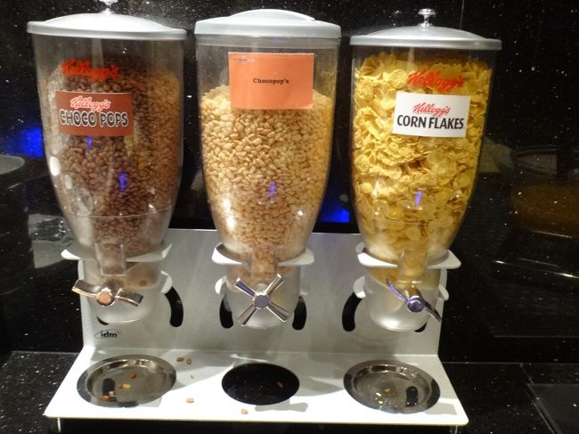 ケロッグのチョコポップス、コーンフレーク等