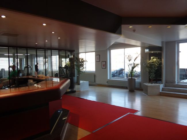 『ウサ・プレジデント・パーク・ホテル』4F<br /><br />フィットネスクラブの入口です。