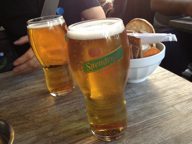 まずはビールで乾杯。プハー！