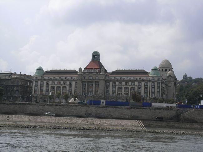 ゲレルト温泉かな？