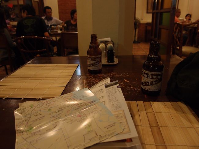 ホテル横のレストランAbuhan