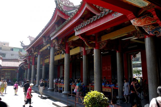 お経のようなものの合掌がすごい