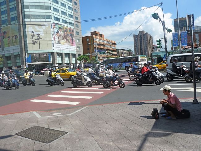 すばらしいバイクの列