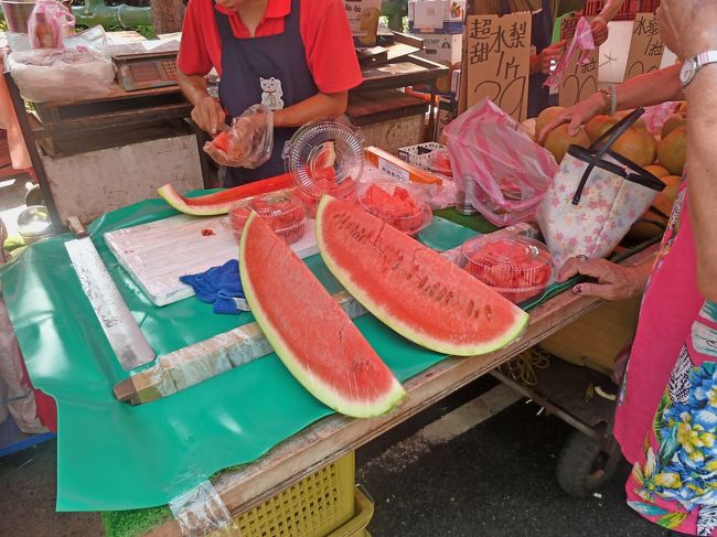 スイカ売ってる
