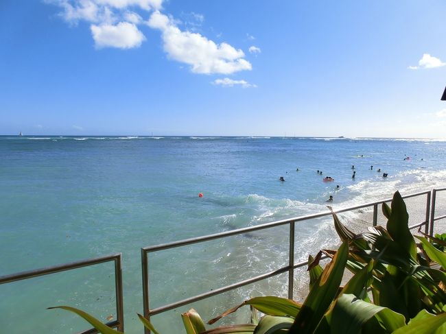 　ビーチを流れる心地よい風に当たりながら、満喫です。