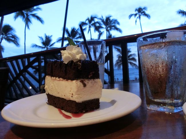 　そしてＪＣＢクーポンでデザートのチョコレートケーキ。<br /><br />　そして、会計をＪＣＢカードで支払うと･･･。<br />クレジット払いだとチップは含まれているから、いらない。と言われました。なんだか得した気分。