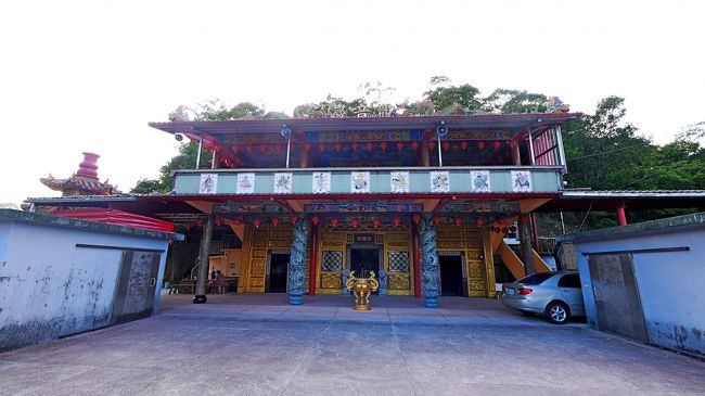 観音巌　帝君殿と書いてあった